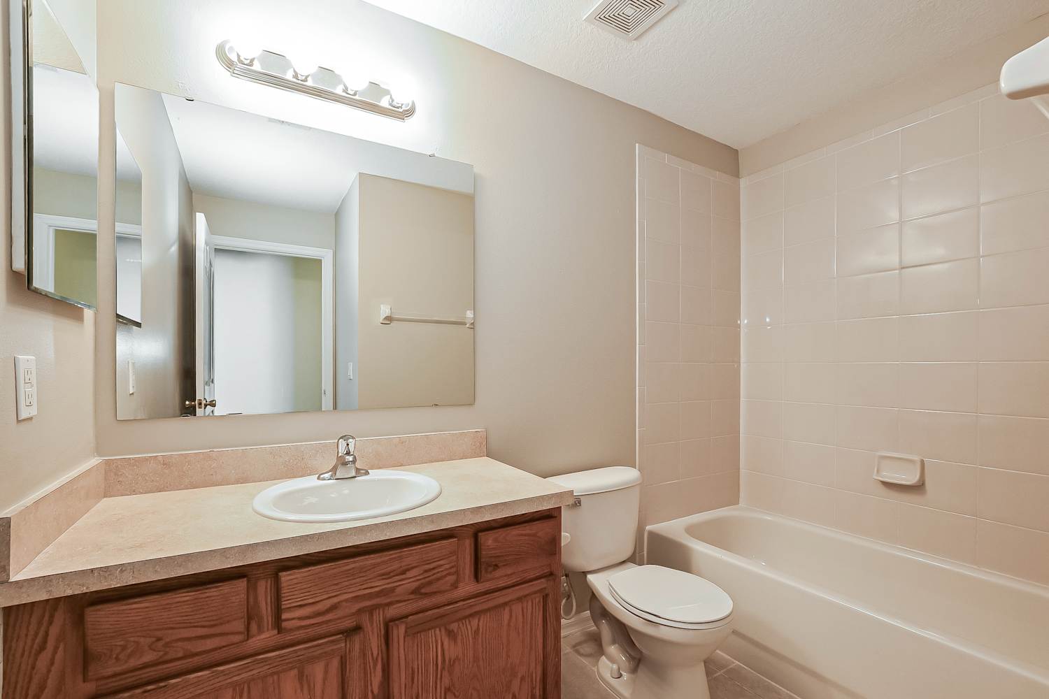 2126 Darlin Cir, Orlando photo 14
