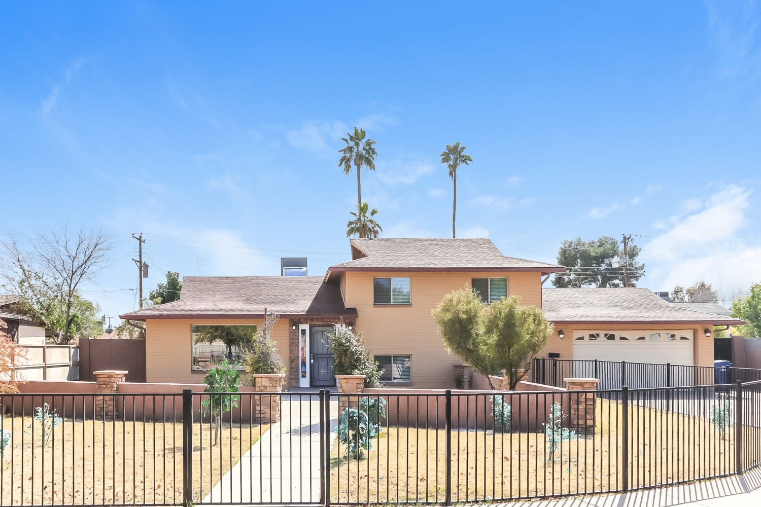 213 E Carson Cir, Tempe photo 1