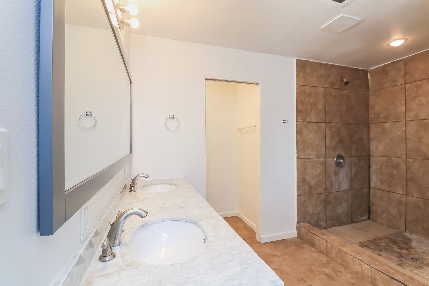 213 E Carson Cir, Tempe photo 13