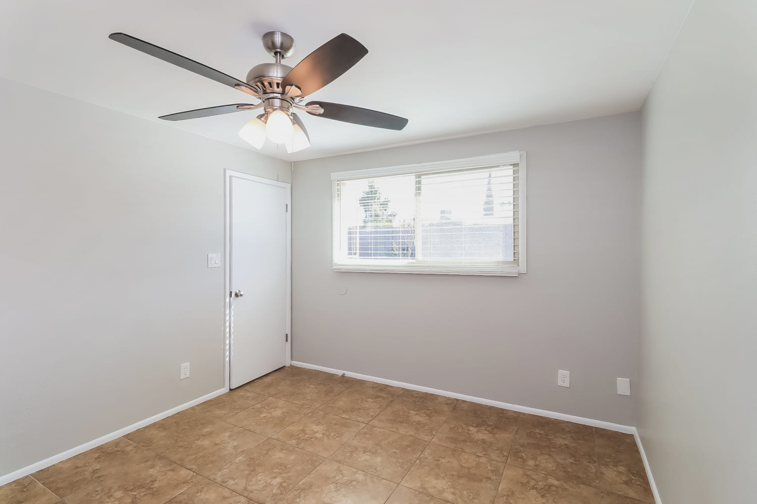 213 E Carson Cir, Tempe photo 11