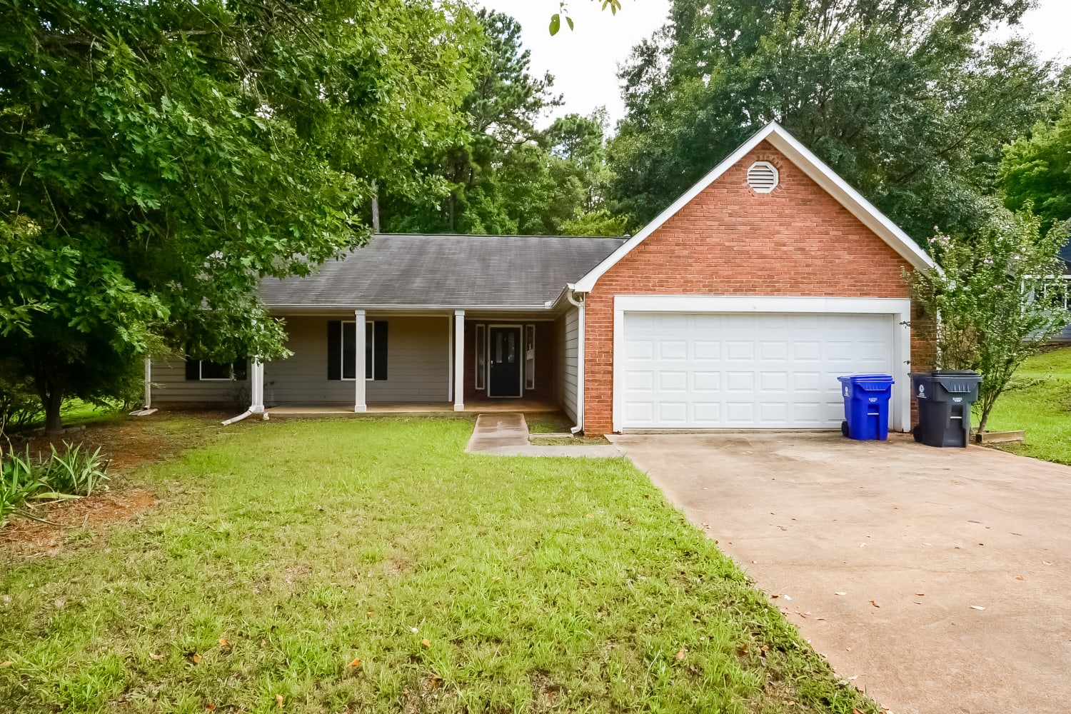 213 Northbridge Dr, Stockbridge photo 1
