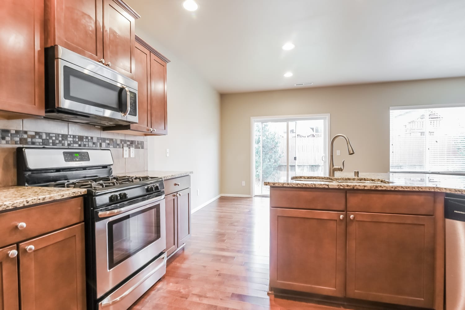 21318 SE 274th Pl, Maple Valley photo 8