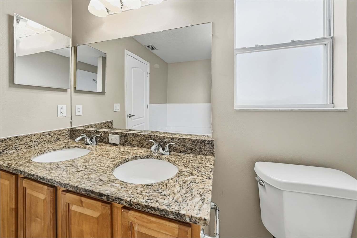 2134 Hunters Greene Dr, Lakeland photo 11