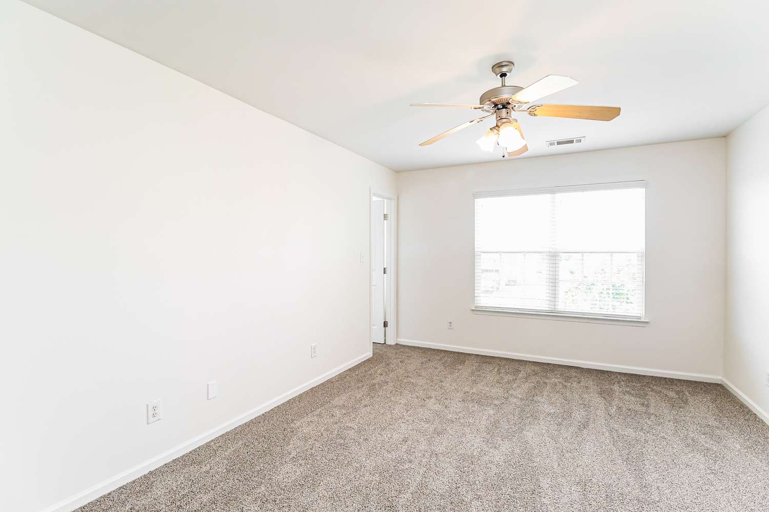 214 Glencroft Dr, Wingate photo 10