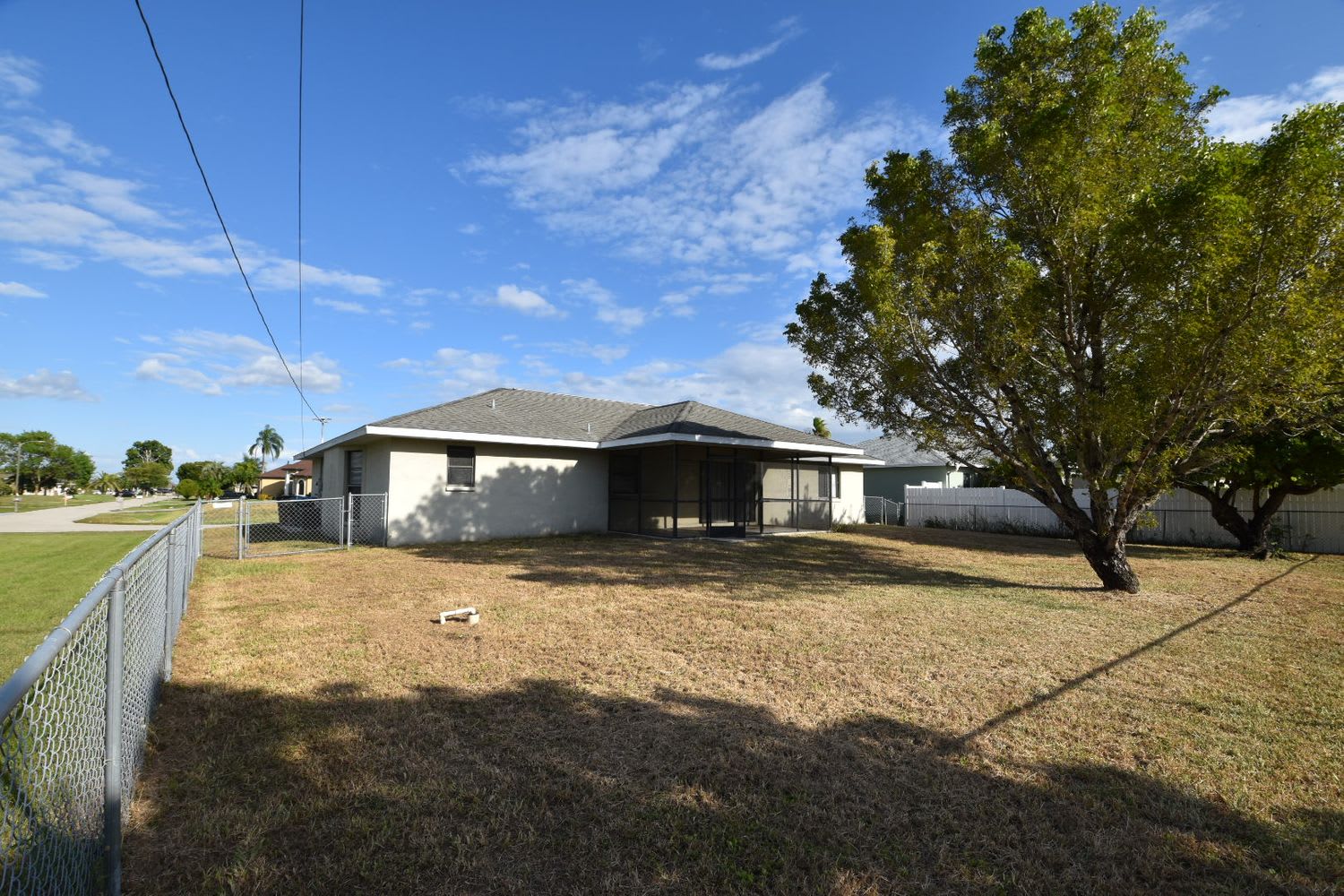 214 SE 5th Pl, Cape Coral photo 13