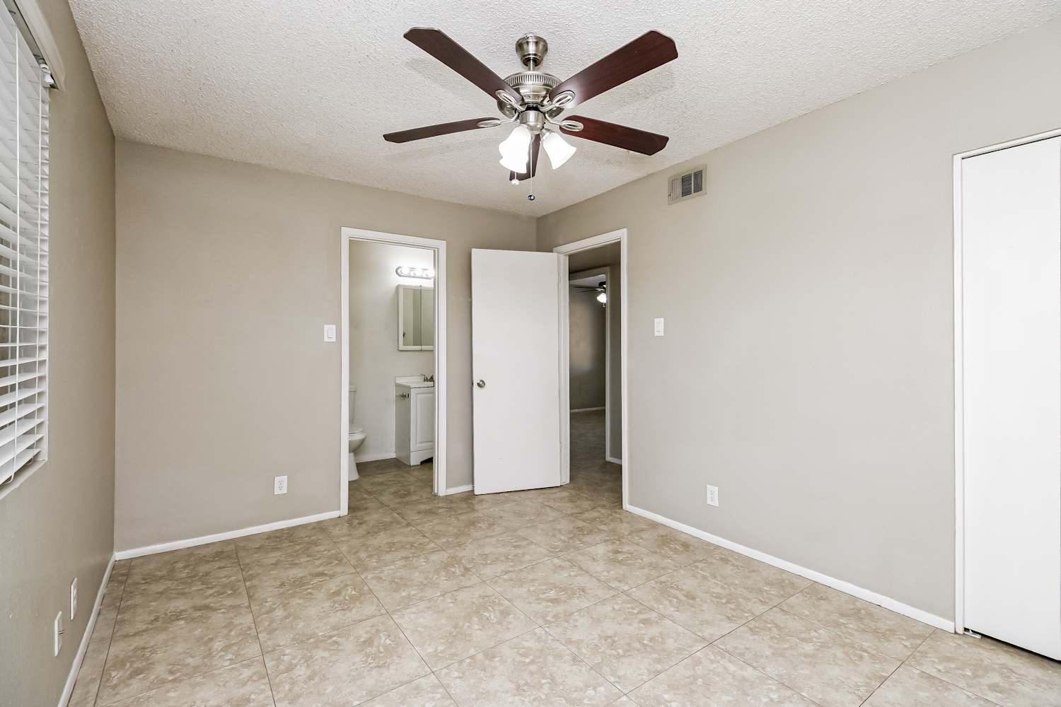 215 W 17th Ave, Apache Junction photo 10
