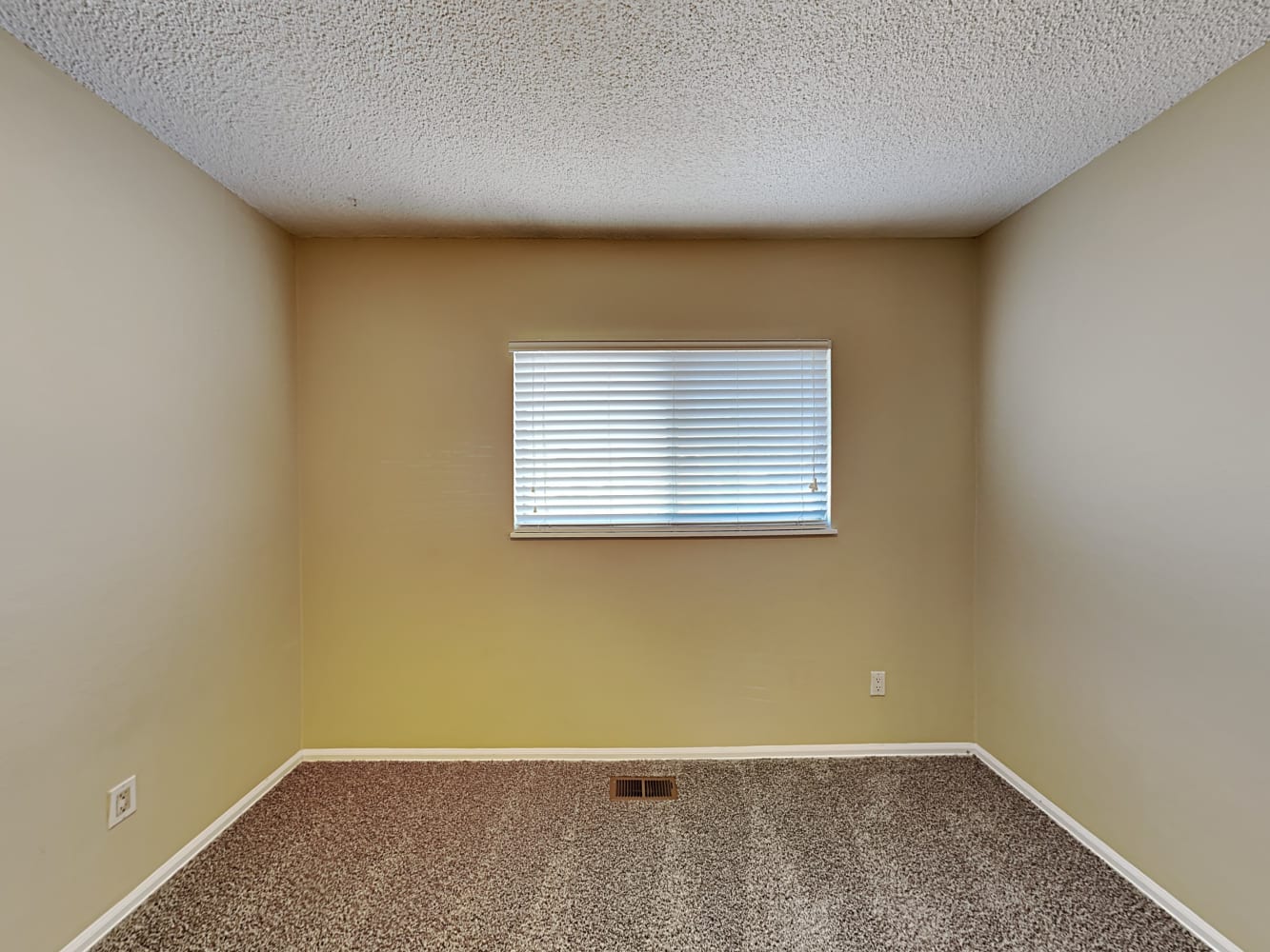 21501 E Aberdeen Dr, Centennial photo 16