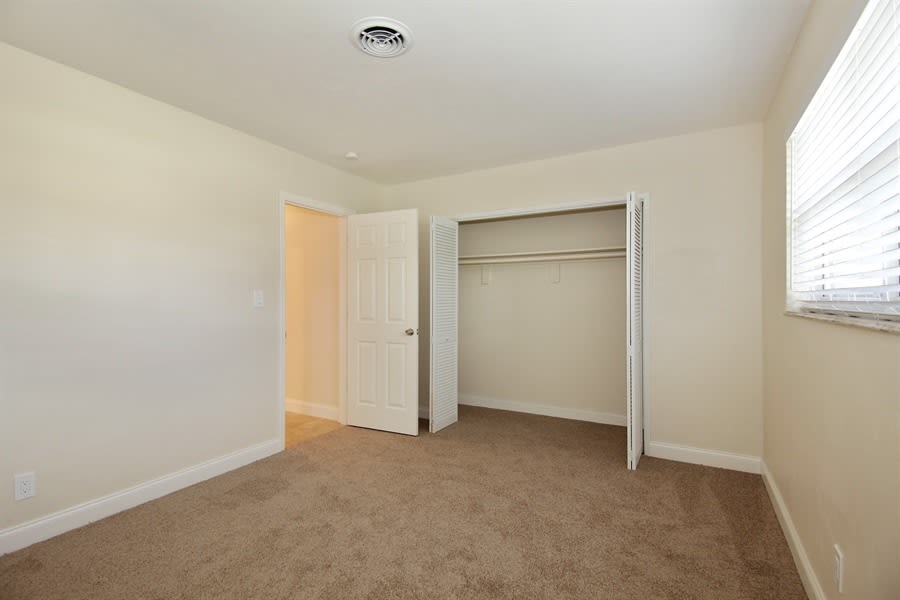 2151 NW 30th Ter, Fort Lauderdale photo 6
