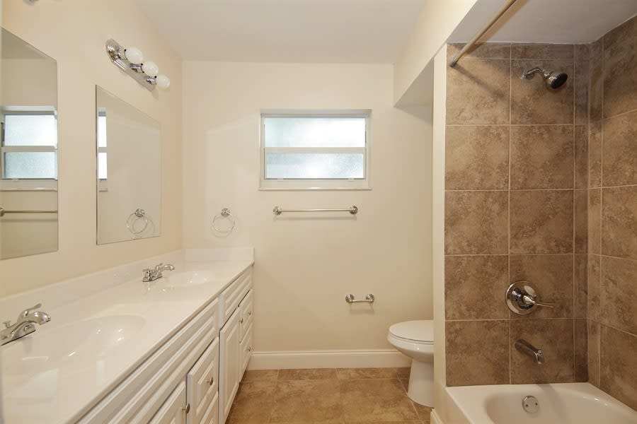 2151 NW 30th Ter, Fort Lauderdale photo 8