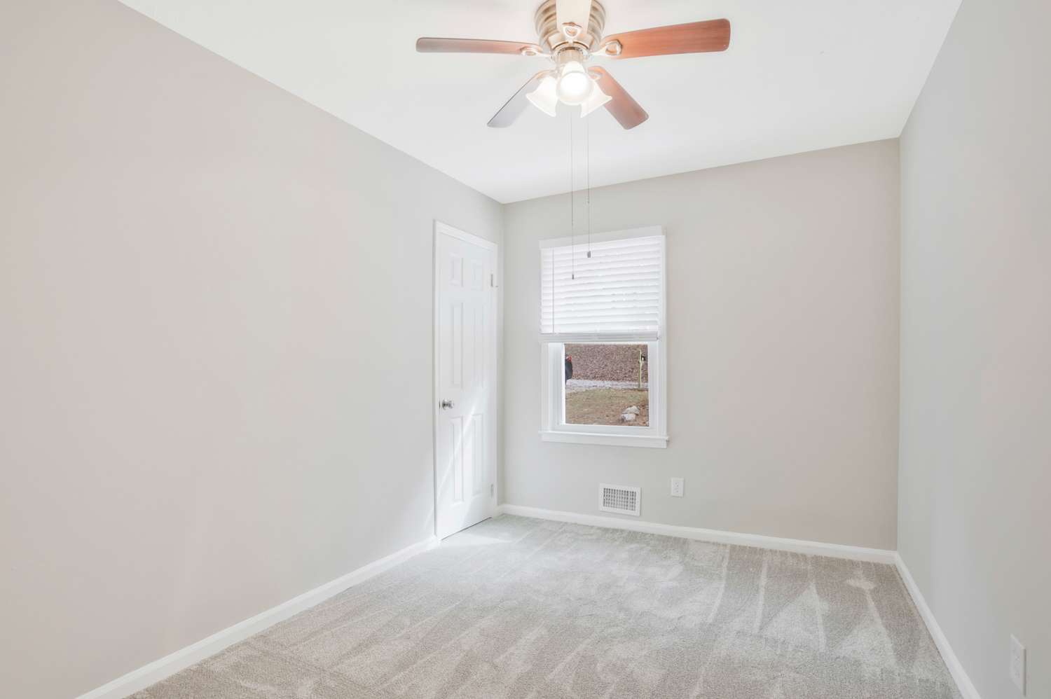 2155 Venesa Cir, Austell photo 14