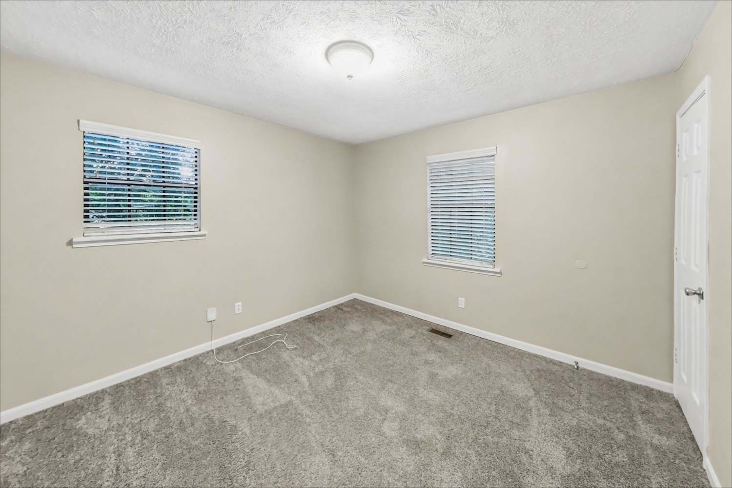 216 S Sequoya Dr, Woodstock photo 14