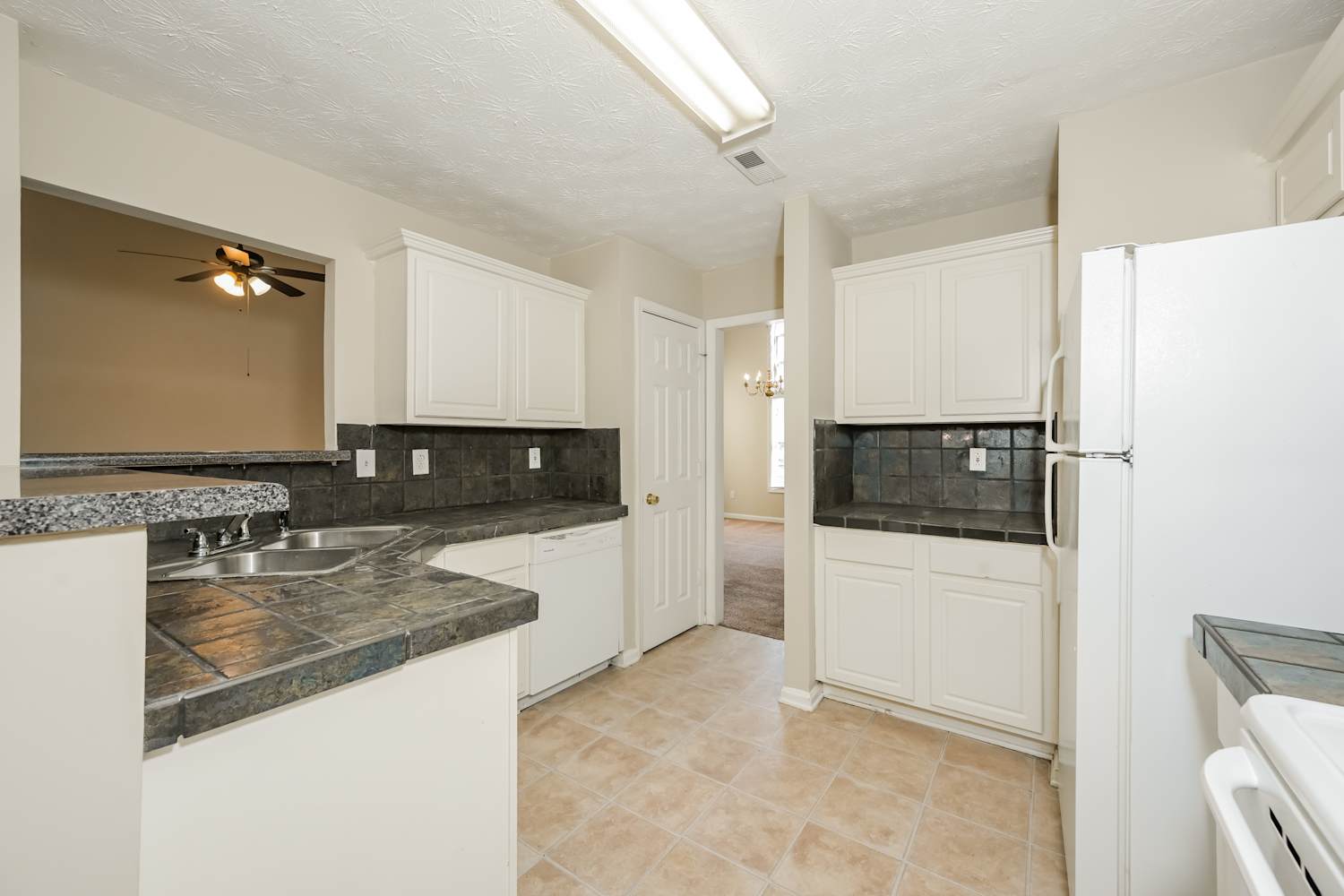 219 Lakeview Pl, Stockbridge photo 6