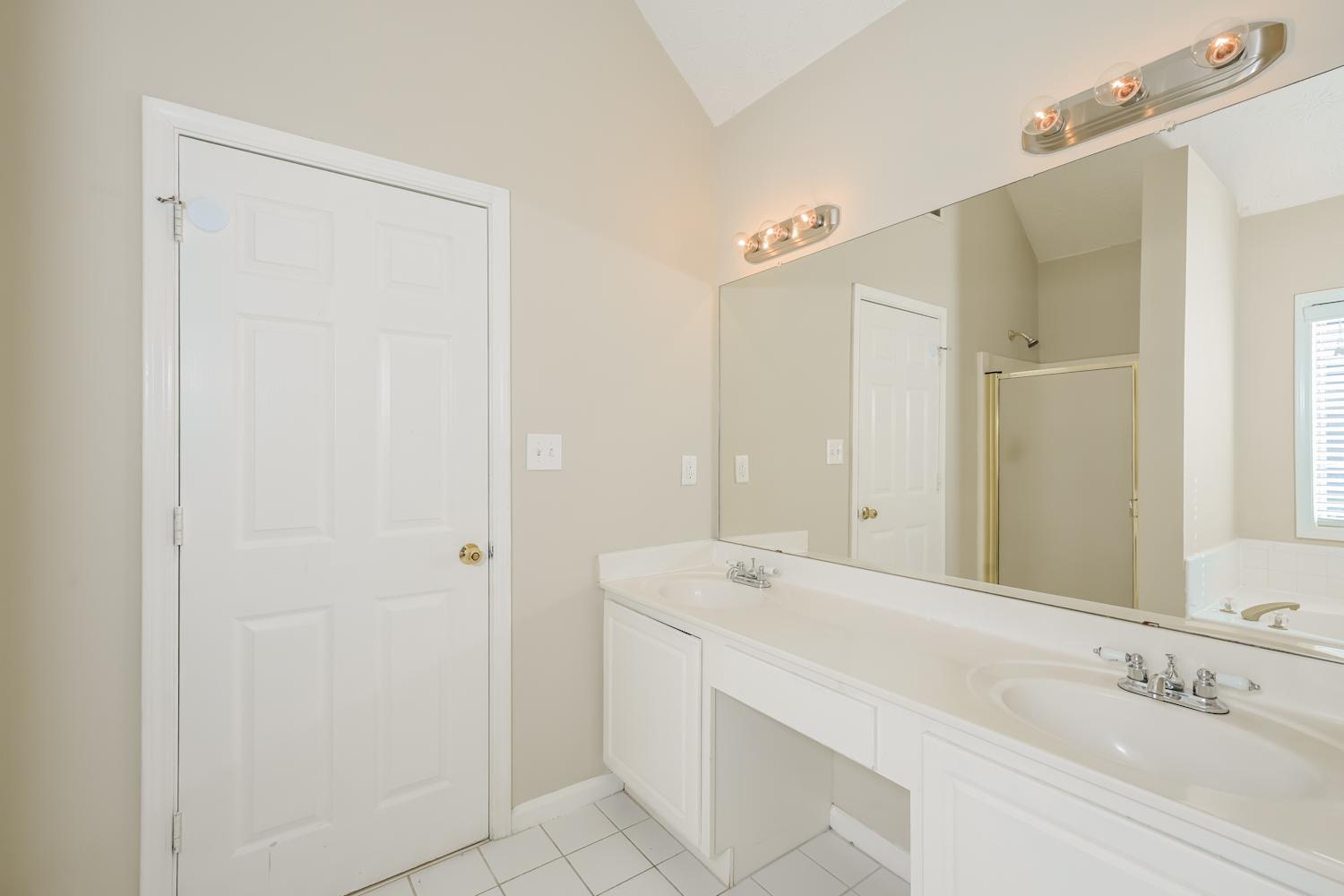 219 Lakeview Pl, Stockbridge photo 11