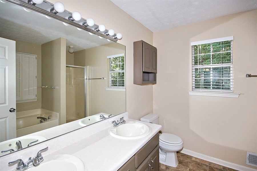 2190 Hampton Trl SE, Conyers photo 15