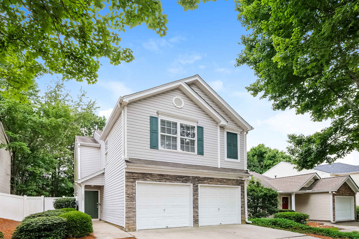 2195 Lexington Ln, Cumming photo 2