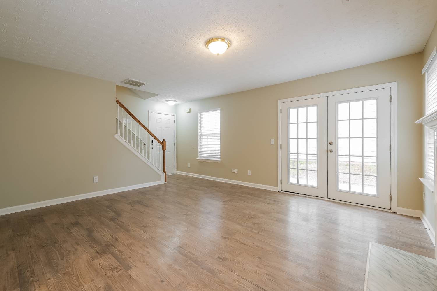 2195 Lexington Ln, Cumming photo 6