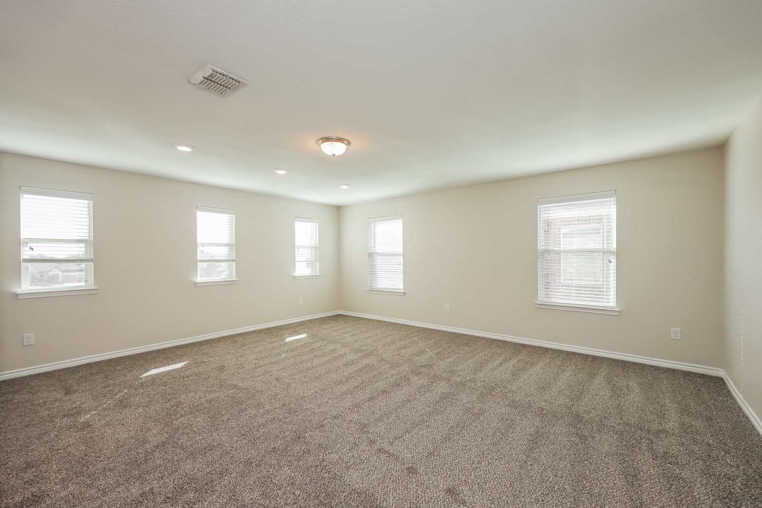 220 Colonial Blf, Universal City photo 12