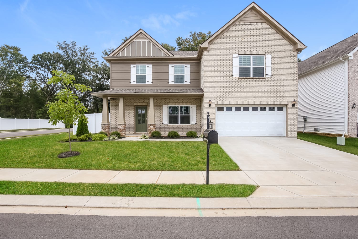 Front of 2203 Shafer Dr, Murfreesboro, TN