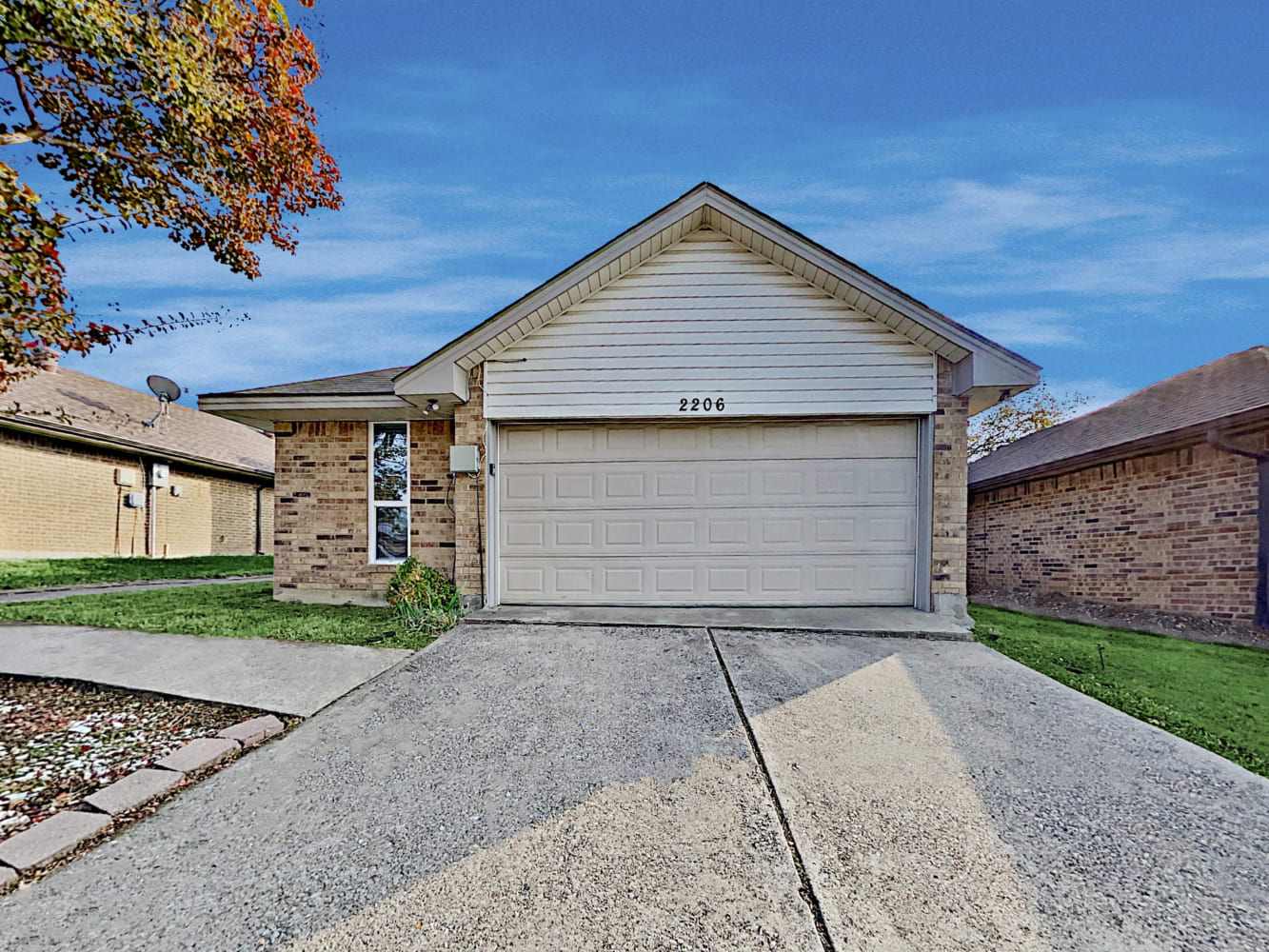 2206 Cedarcrest Dr, Carrollton photo 1