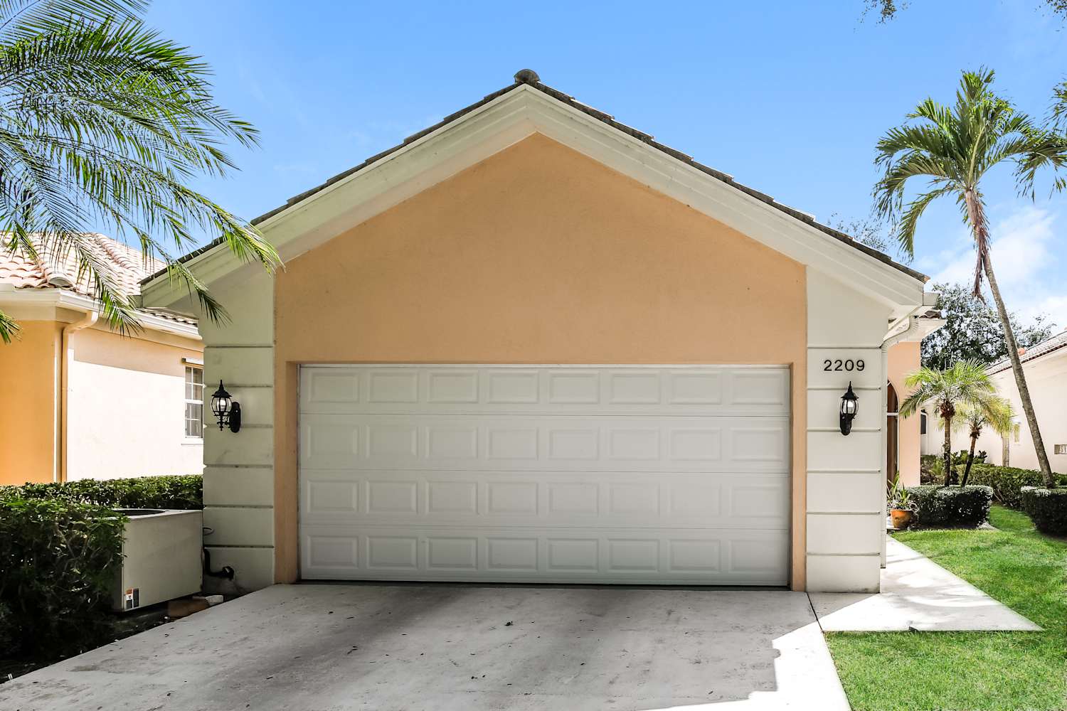 Front of 2209 Allen Creek Rd, West Palm Beach, FL
