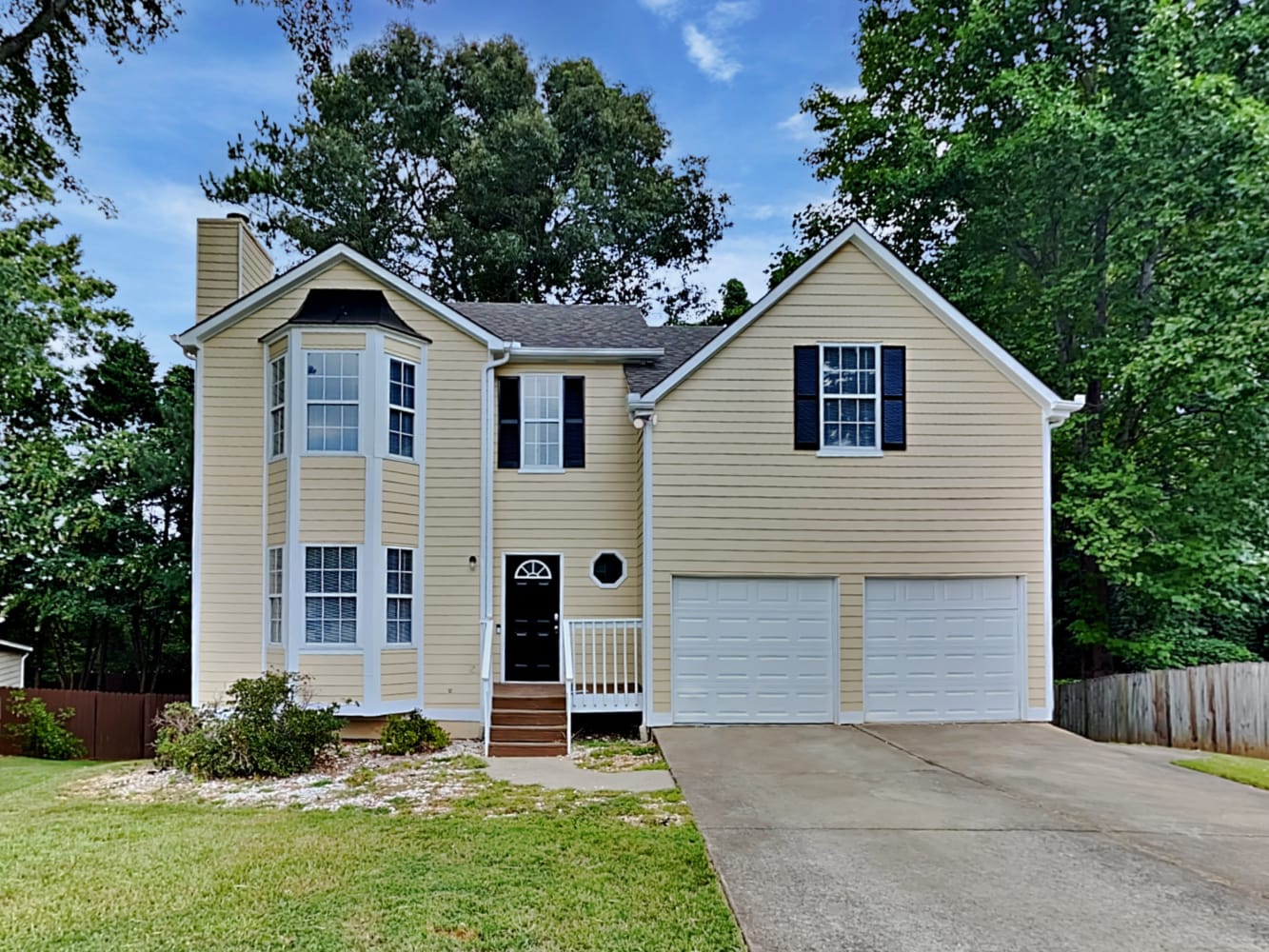 Front of 2210 Dresden Grn NW, Kennesaw, GA