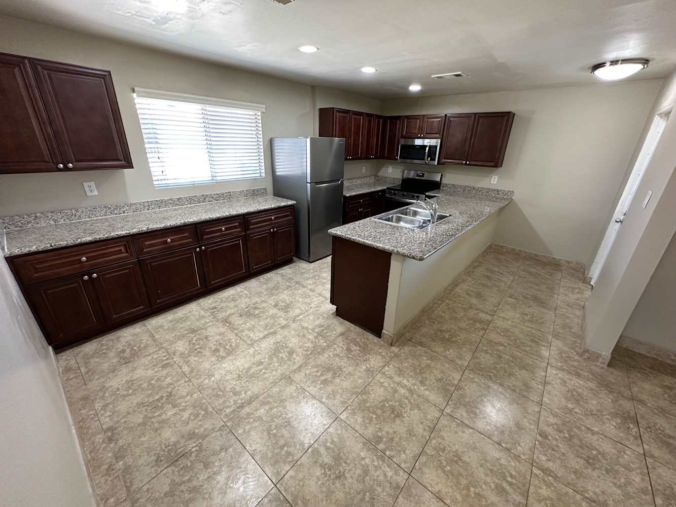 2211 W Palo Verde Dr, Phoenix photo 8