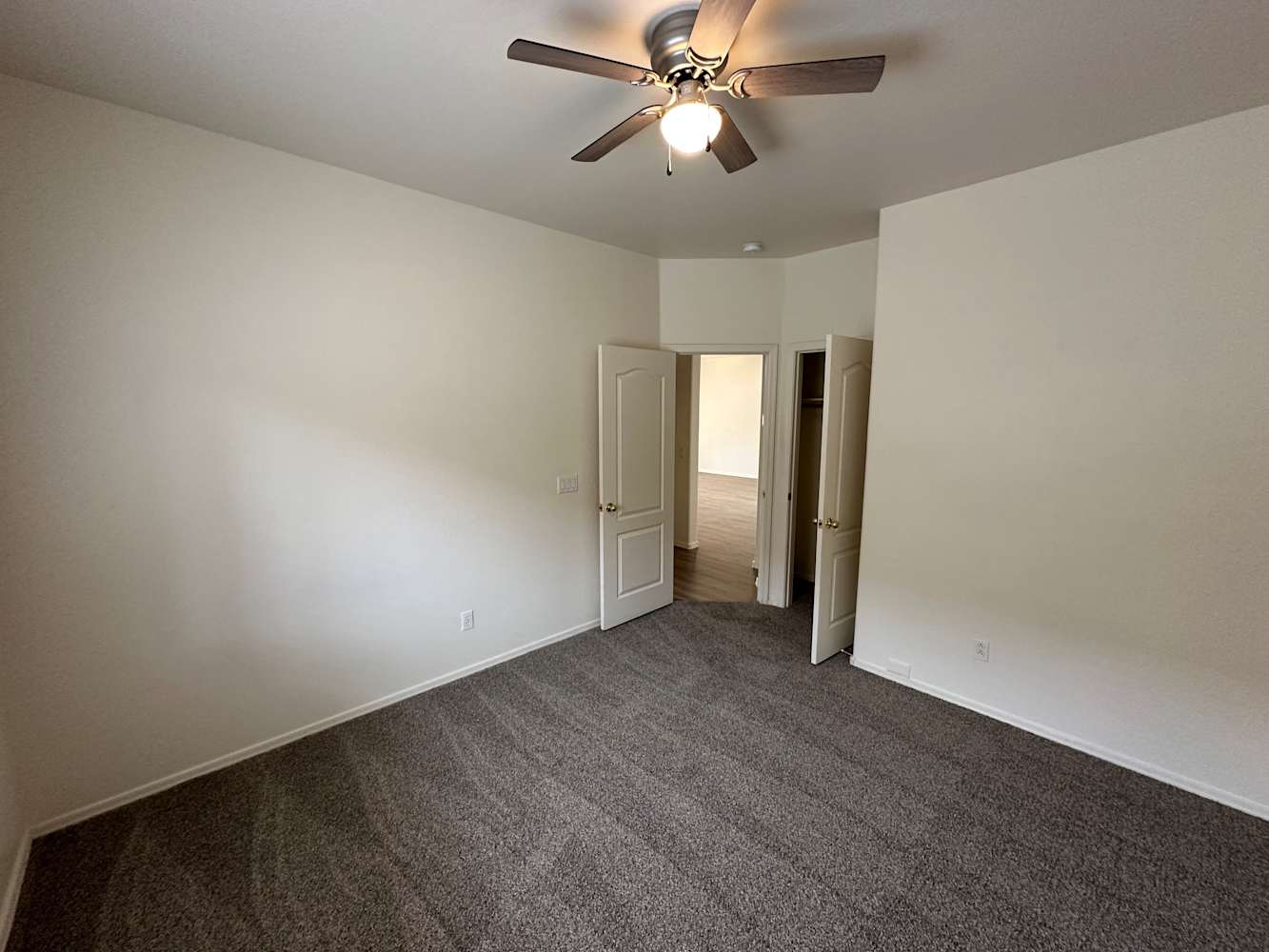 2213 W Carolina Dr, Phoenix photo 11