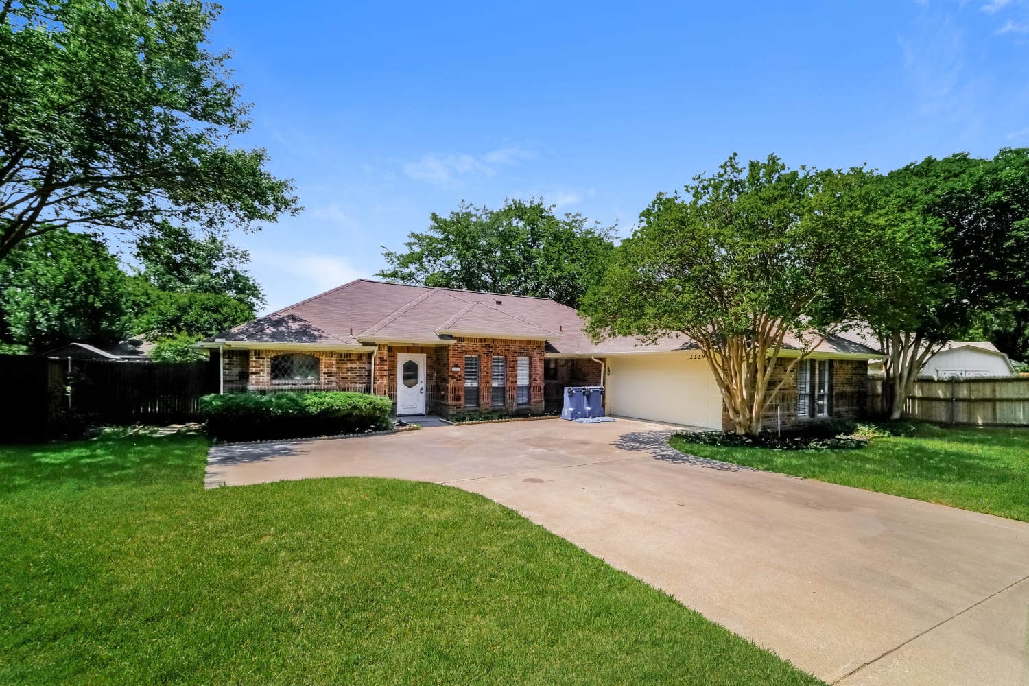 Front of 2229 Woodview Dr, Flower Mound, TX