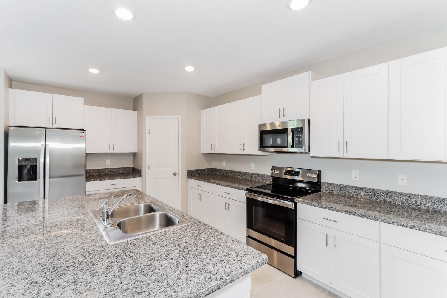 2231 Jungle Dr, Ruskin photo 6