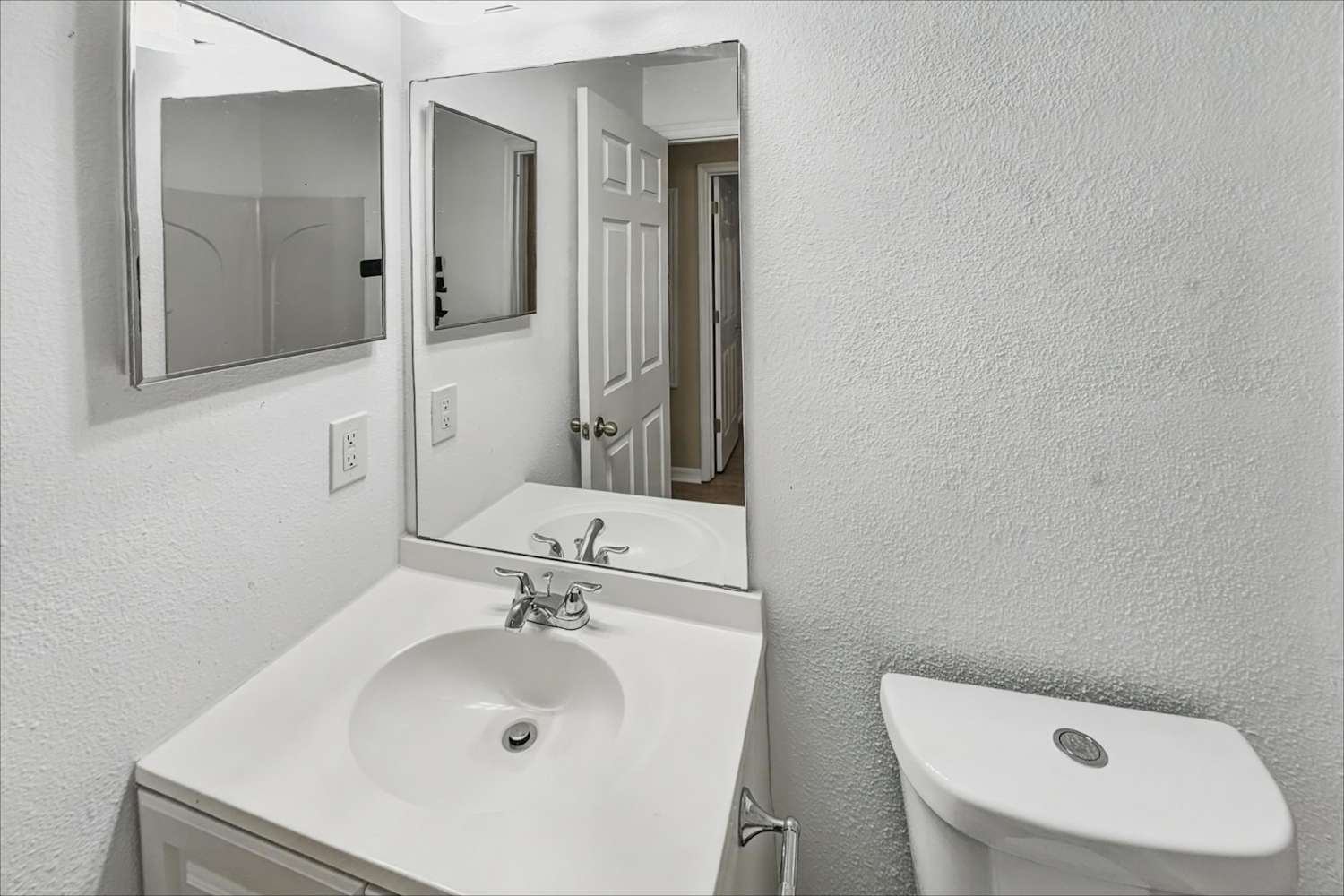 2234 Martins Run, Tavares photo 17