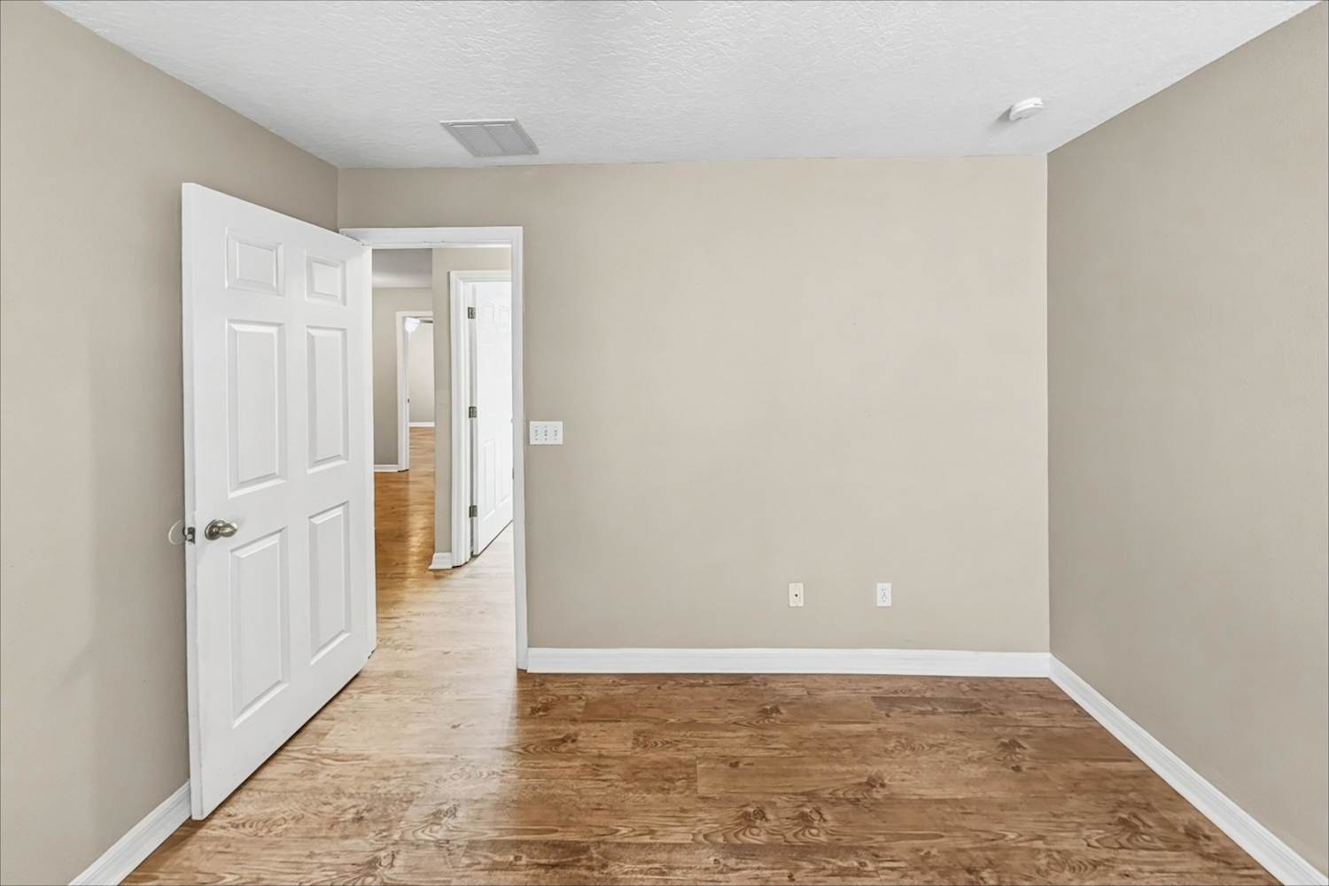 2234 Martins Run, Tavares photo 16