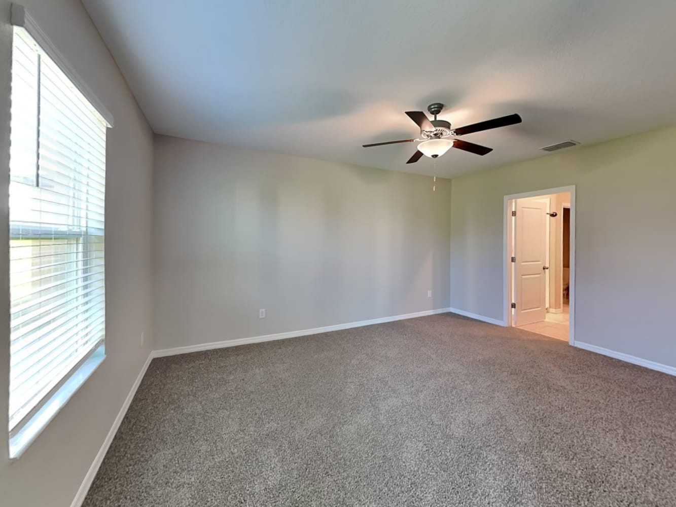 2242 Treesdale Ave, Ruskin photo 10
