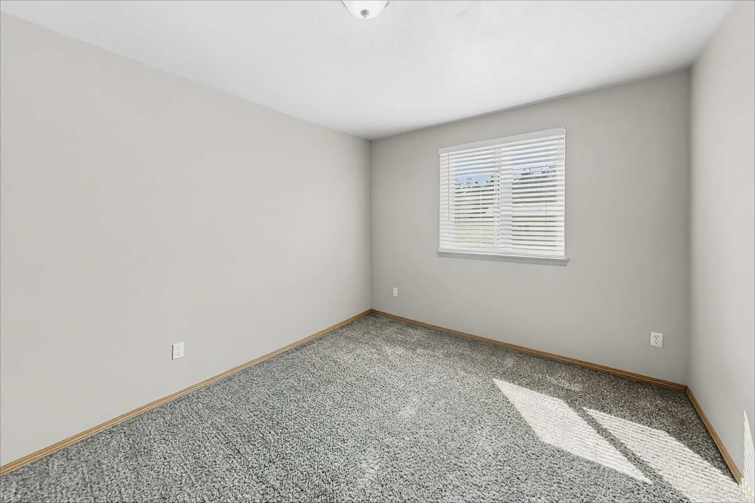 22420 44th Avenue Ct E, Spanaway photo 12