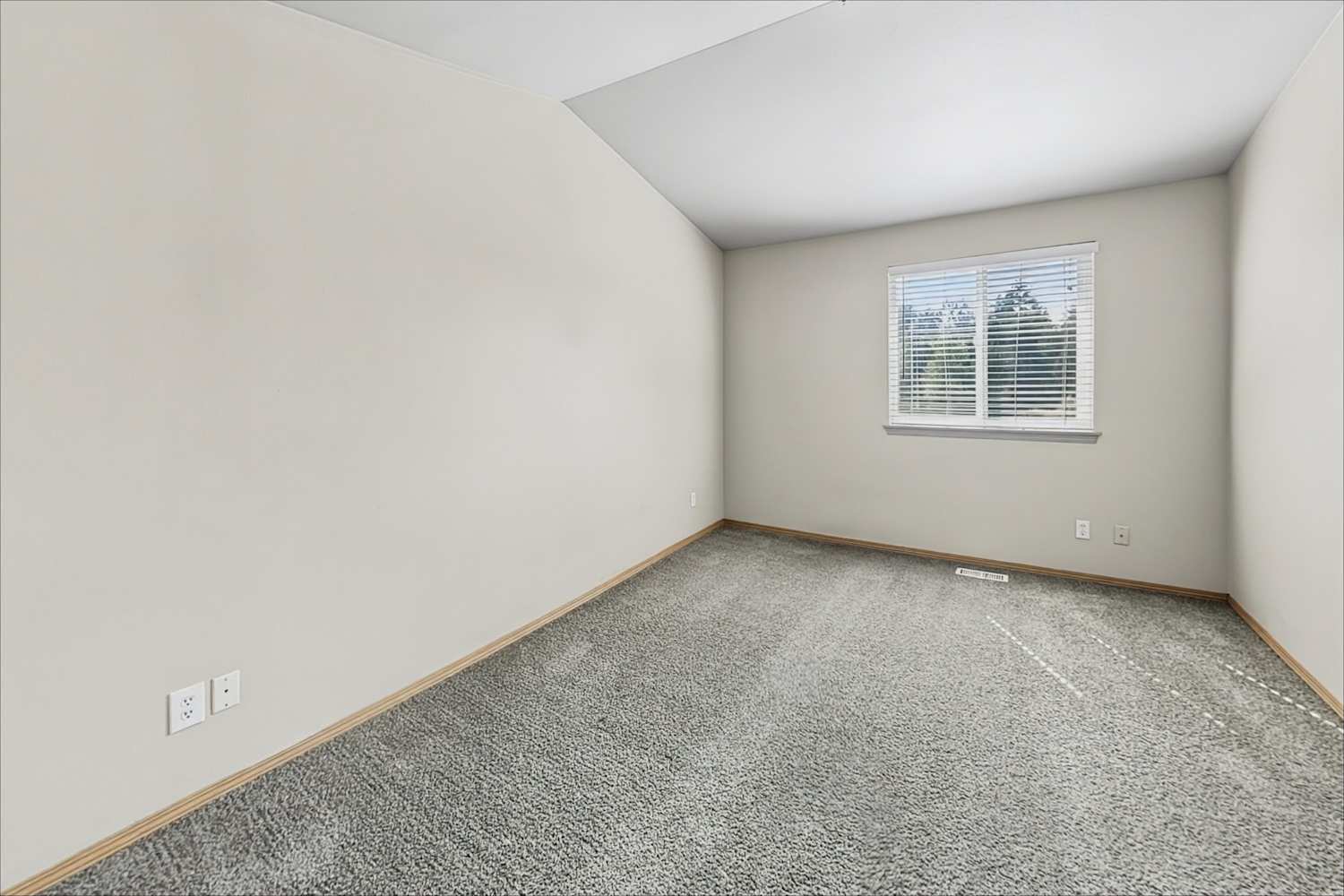 22420 44th Avenue Ct E, Spanaway photo 9