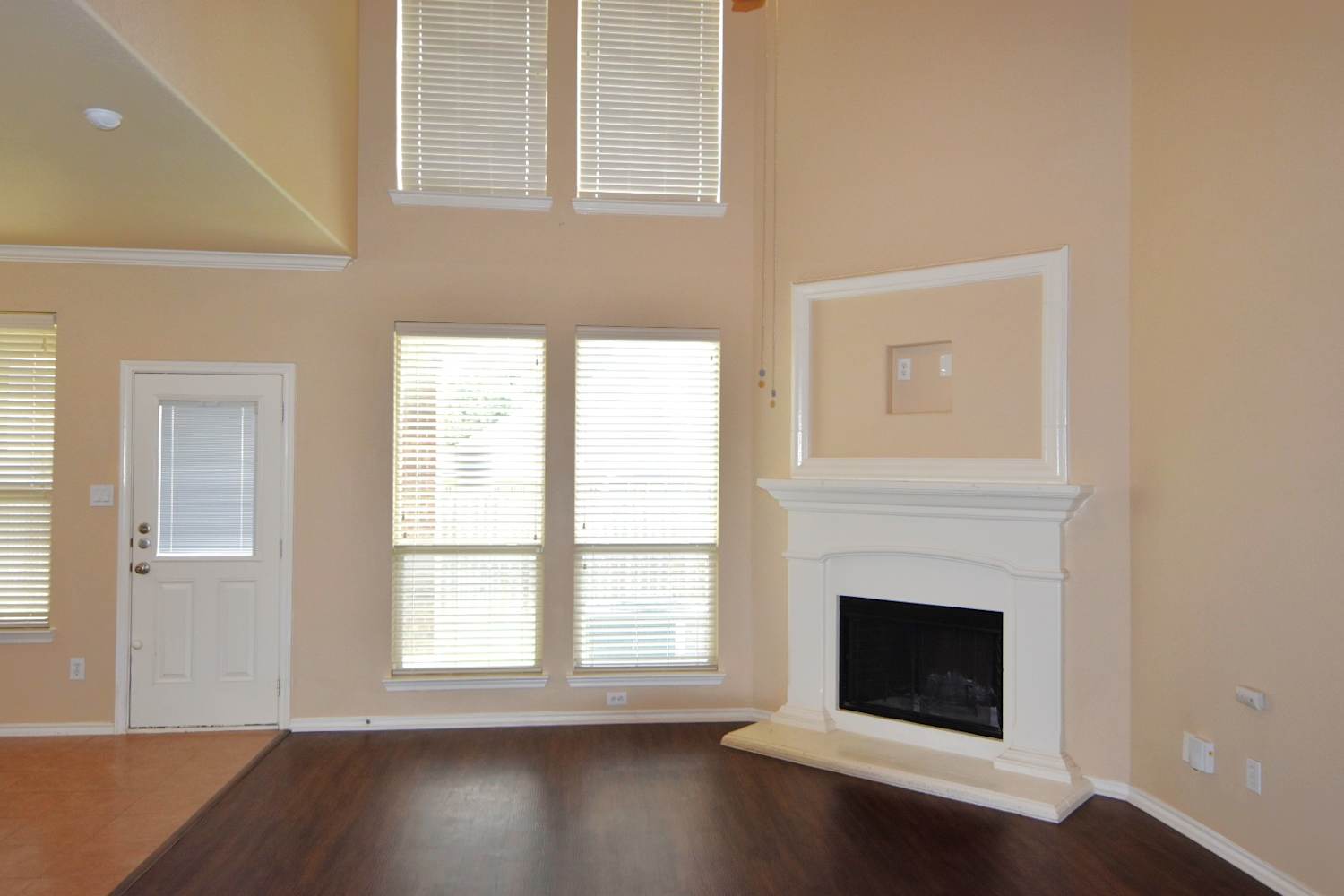 2245 Whitney Dr, Weatherford photo 2