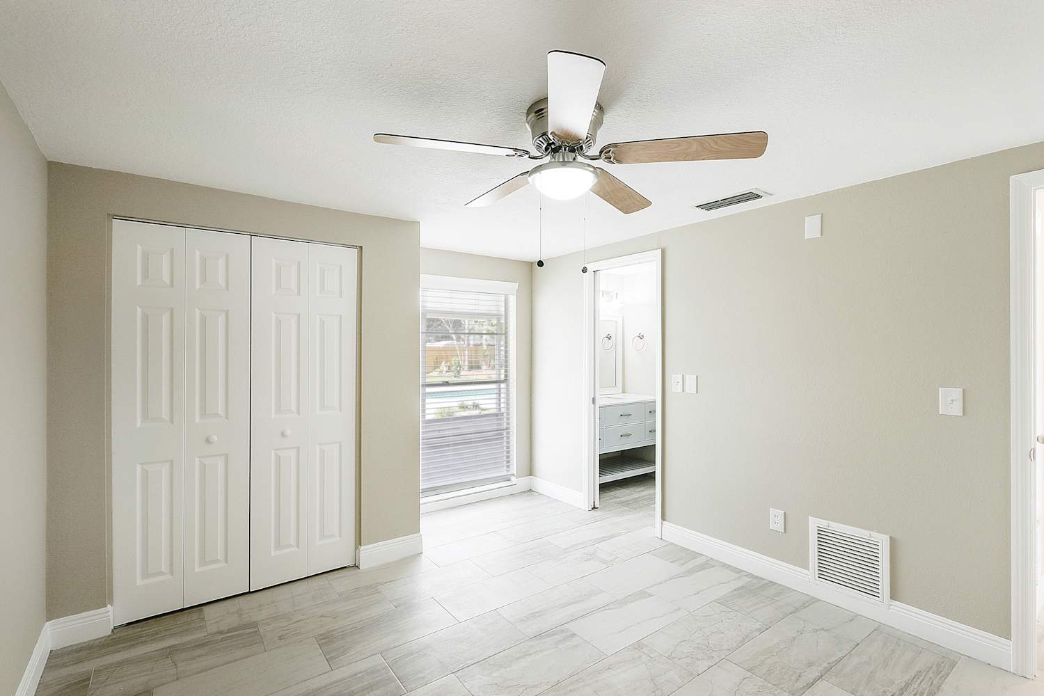 225 Nita Dr, Seffner photo 8
