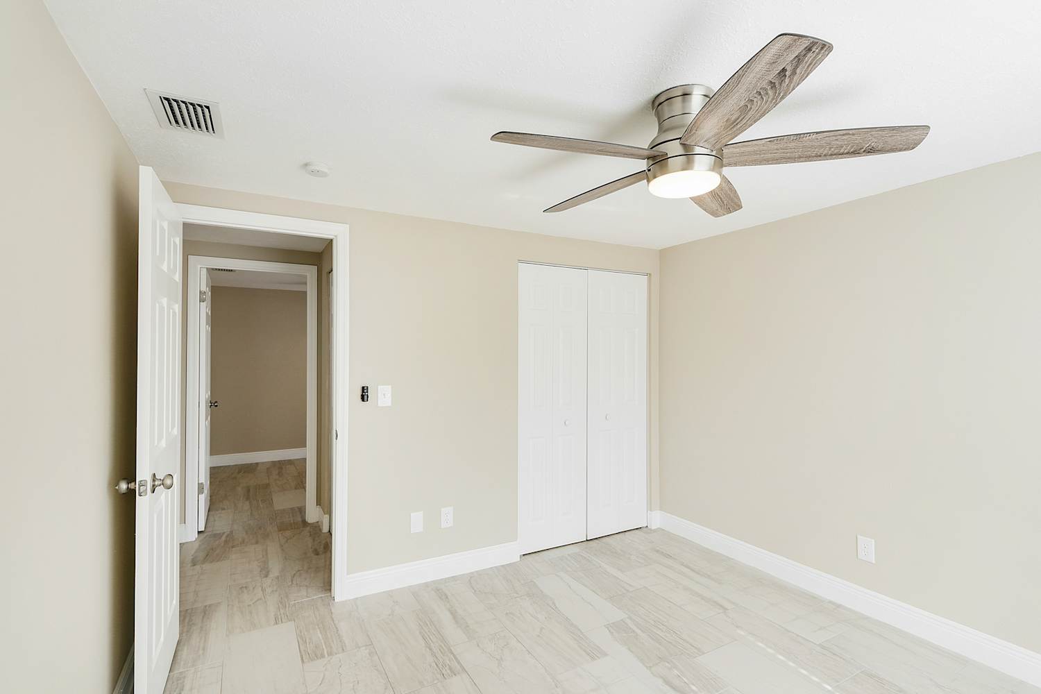 225 Nita Dr, Seffner photo 7