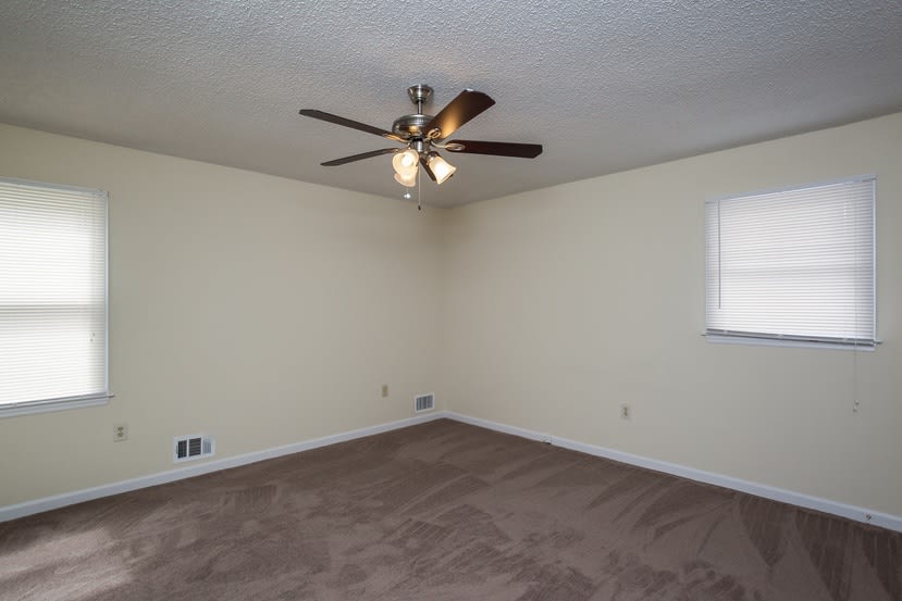 2251 Rock Creek Dr SW, Marietta photo 10