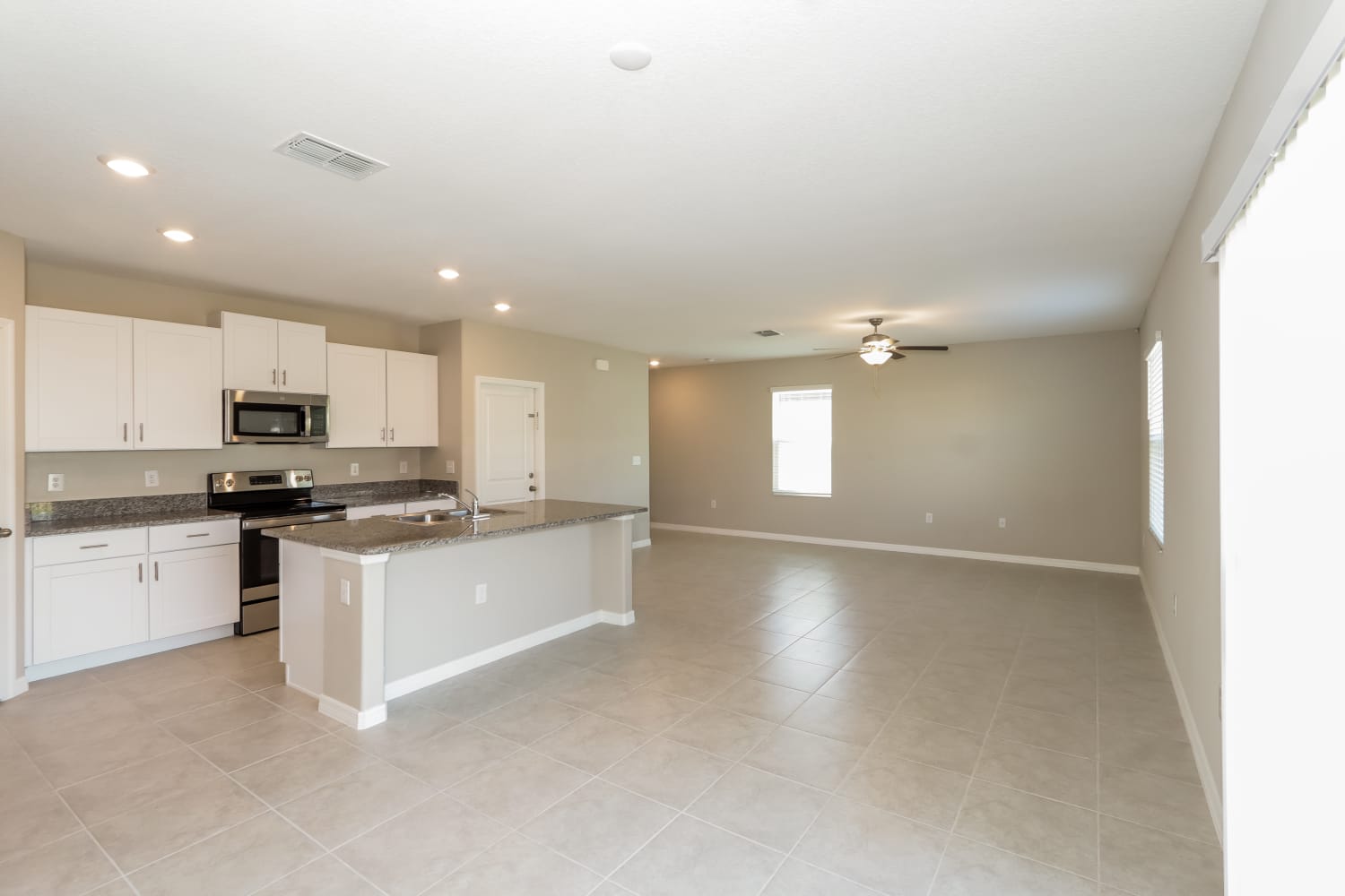 2262 Treesdale Ave, Ruskin photo 4