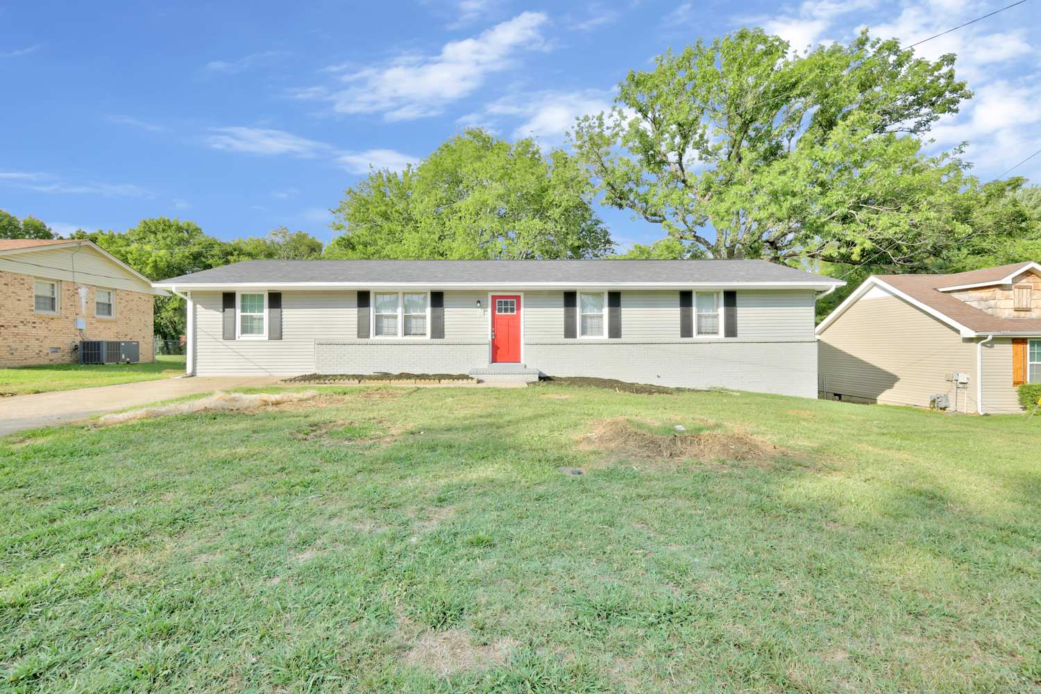 227 Evergreen Cir, Hendersonville photo 1