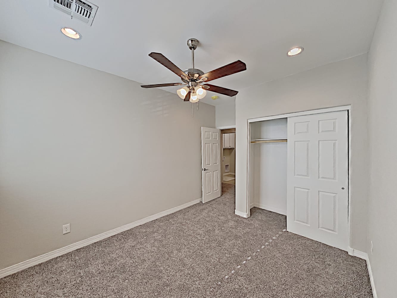2270 S Wallrade Ln, Gilbert photo 17