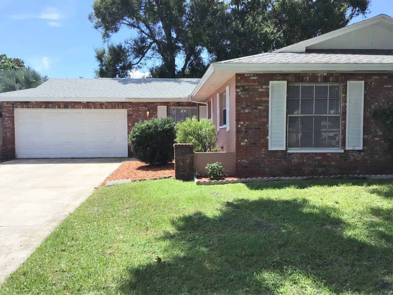Front of 2271 Wilshire Dr, Dunedin, FL