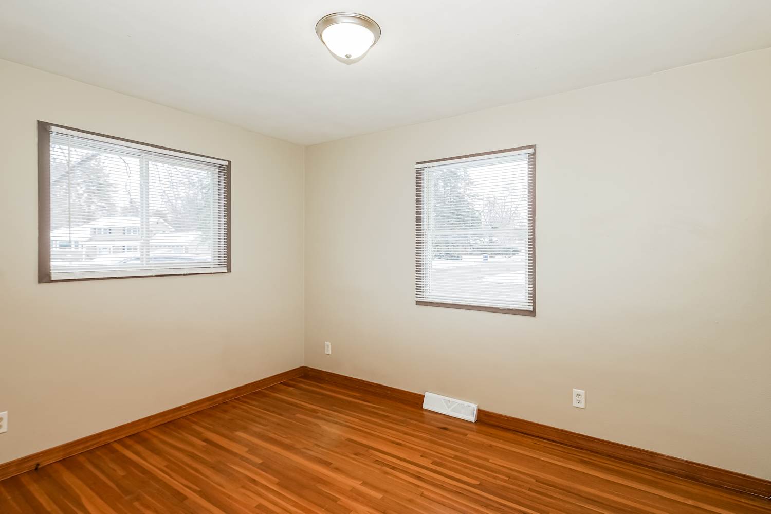 2273 Sierra Dr, White Bear Lake photo 8