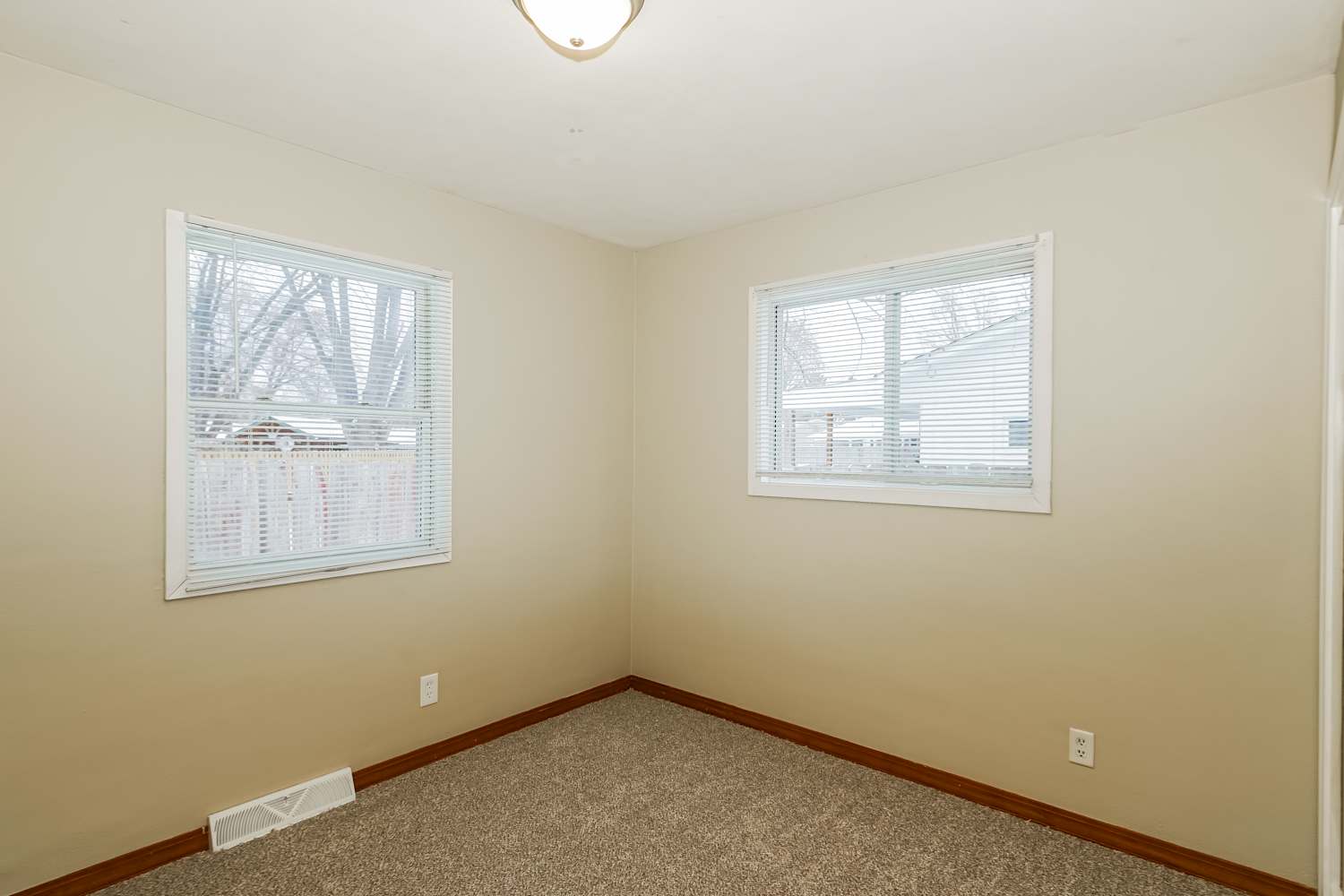 2273 Sierra Dr, White Bear Lake photo 11