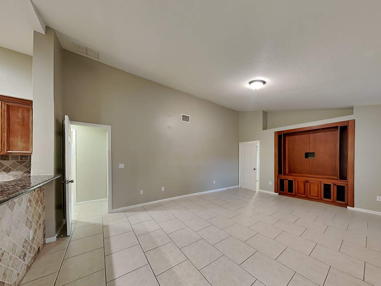 2293 Stonegate Dr, Wellington photo 7