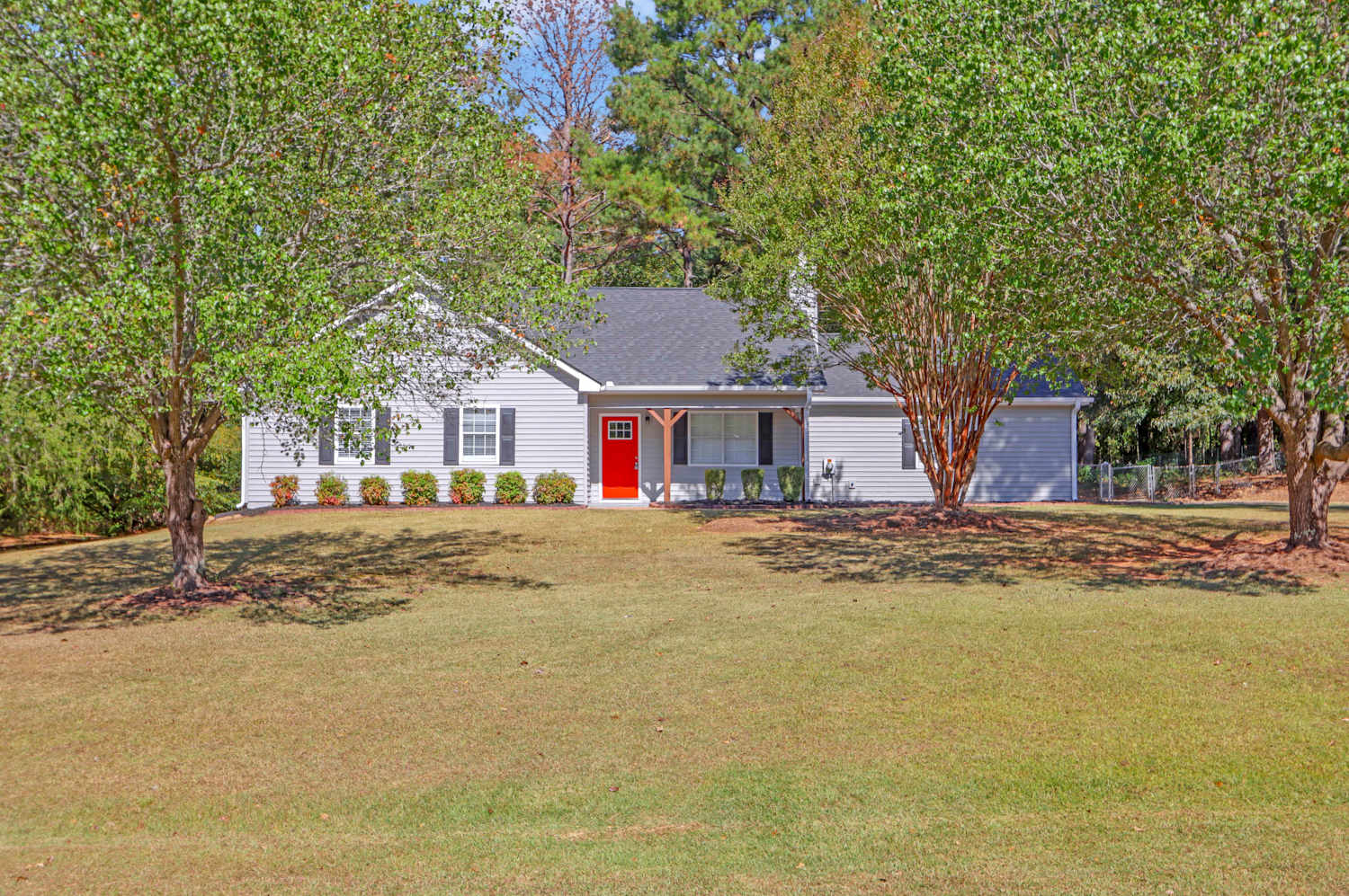 Front of 230 Chimney Ct, Covington, GA