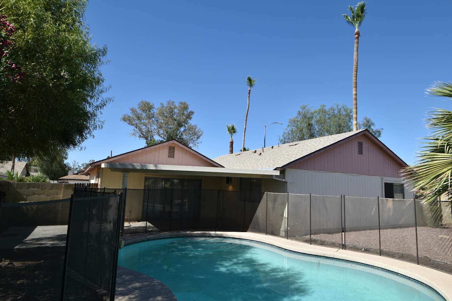 2301 W Waltann Ln, Phoenix photo 23
