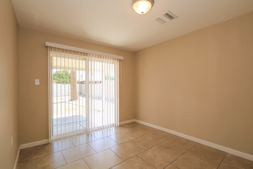 2307 E Hillery Dr, Phoenix photo 7