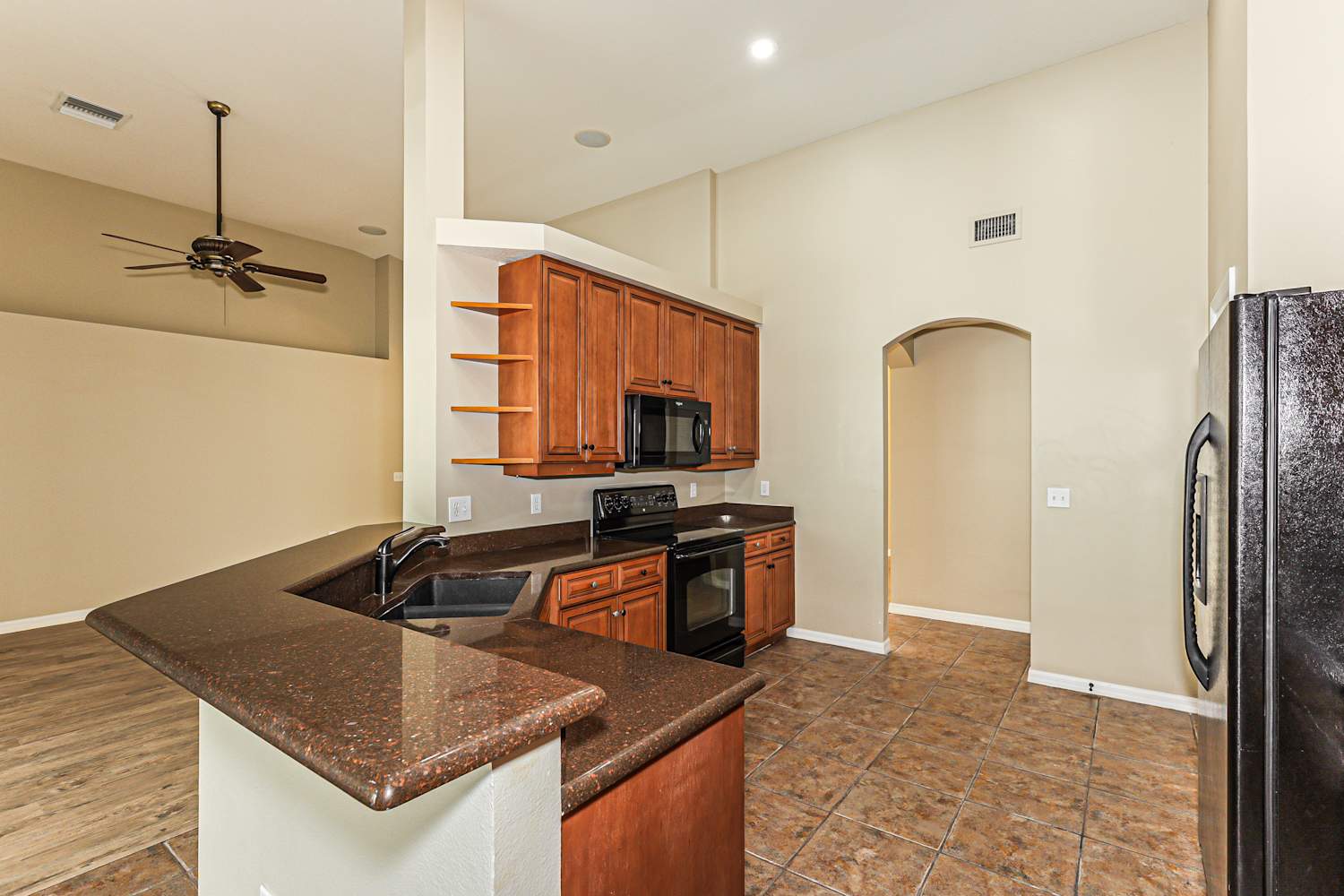 2313 Nesslewood Dr, Wesley Chapel photo 8