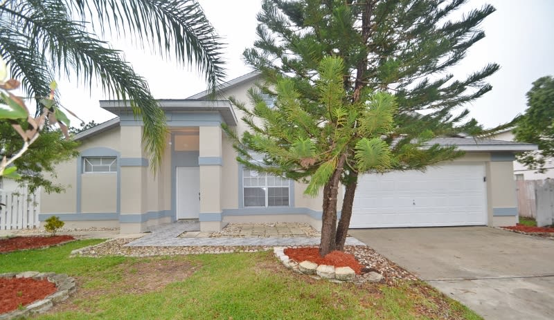 Front of 2320 Merrimack Dr, Kissimmee, FL